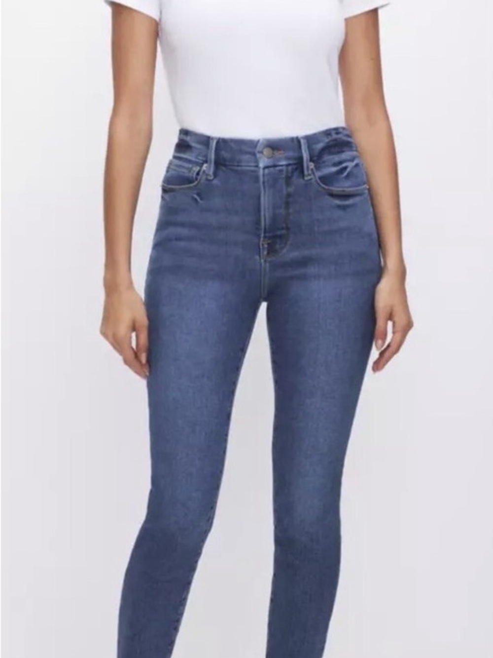 Good American Straight Leg Jeans in Dark Blue Wash size 8 - Picture 4 of 9